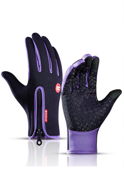 Warm, waterproof fleece gloves with touch-screen ease perfect for smooth, comfortable rides in the cold.