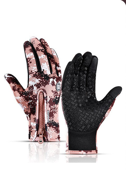 Warm, waterproof fleece gloves with touch-screen ease perfect for smooth, comfortable rides in the cold.